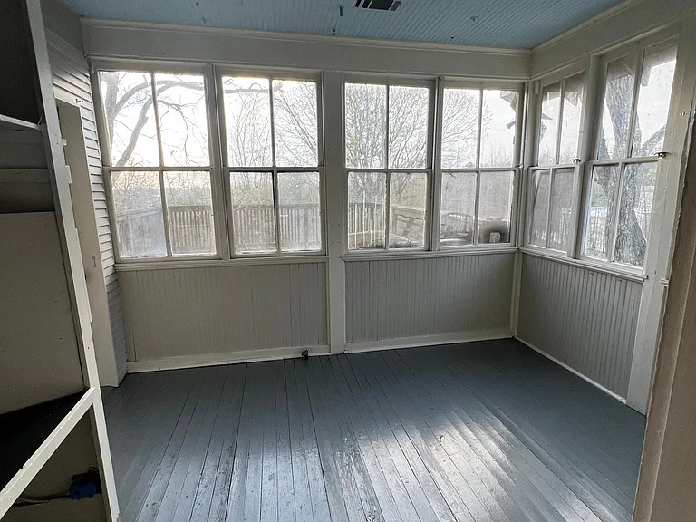 123 N Park St #UP — Photo 5