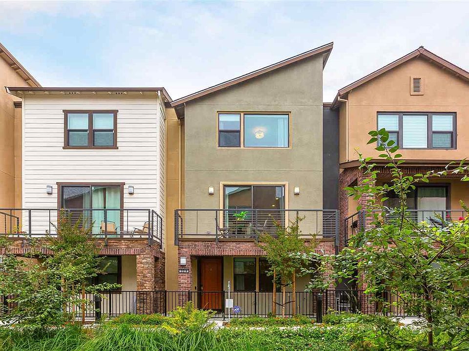 1st image of 3014 Traveler St