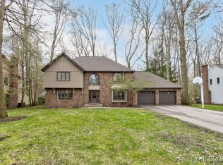 238 Foxdown Rd, Holland, MI