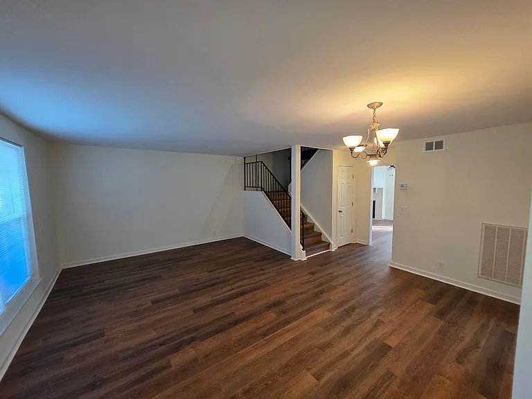 1016 Todd Preis Dr — Photo 7