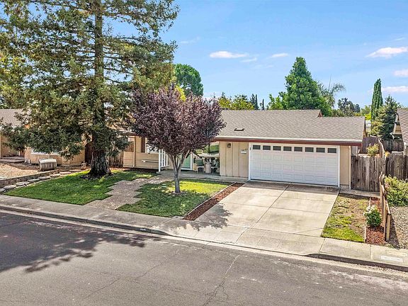 2nd image of 5253 Iris Way