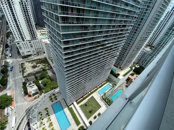 79 SW 12th St Ph 3810, Miami, FL 33130