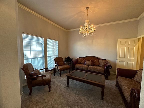 5th image of 2827 Andrews Dr