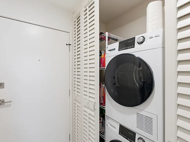 19 Claremont Ave #5 — Photo 16