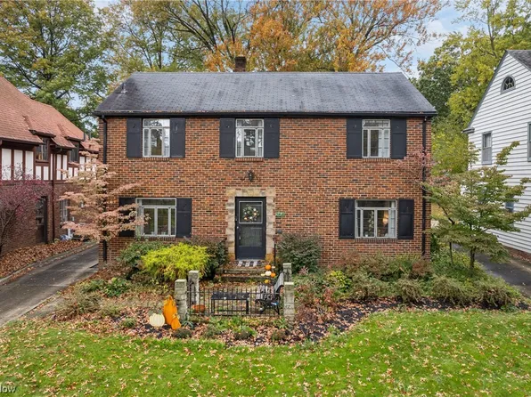 264 Kenilworth Dr, Akron, OH 44313