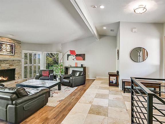 5th image of 2207 Cypress Point E