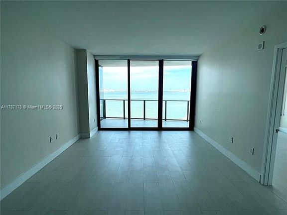 2nd image of 460 NE 28th St APT 1606