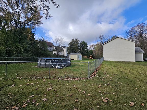 2nd image of 8228 Sherbourne Dr