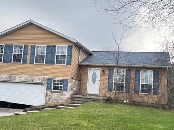 401 Daniel Dr, Westminster, MD 21158