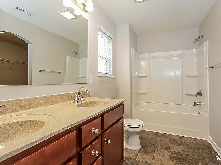 5007 Shorthorn Way — Photo 8