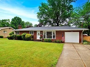 1577 Harden Dr, Barberton, OH