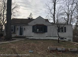 125 Woodland Dr, Keyport, NJ 07735