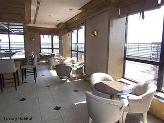 Rented by Luxury Habitat | media 66