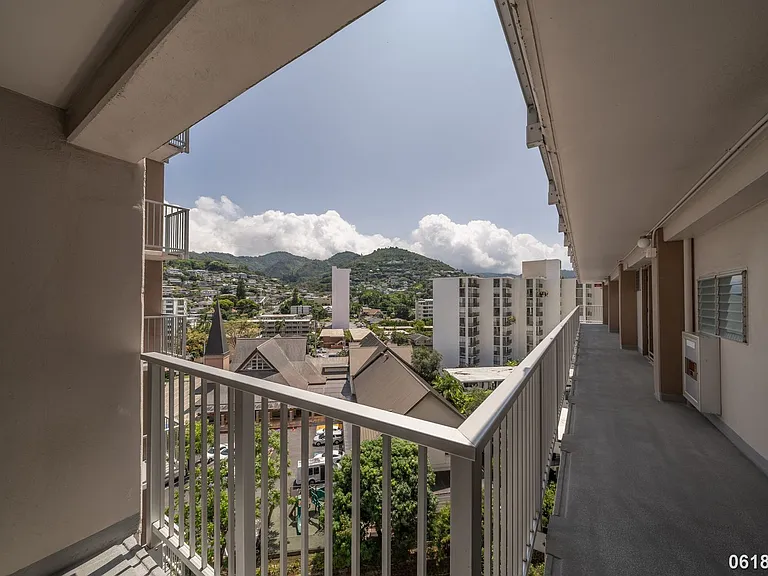1617 Keeaumoku St #1005 — Photo 7