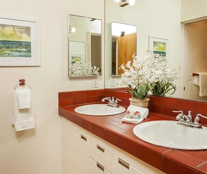 678 Orchid Ln — Photo 17
