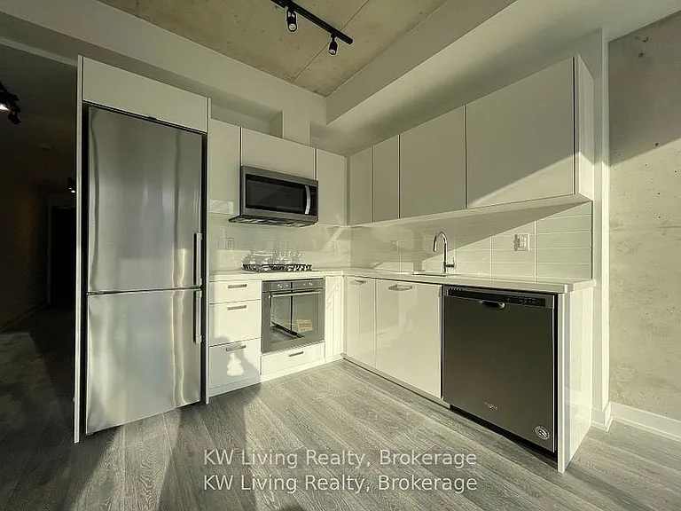 55 Ontario St #315 — Photo 4