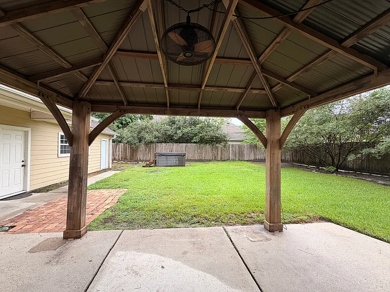 6035 Spring Creek Grove Ln — Photo 40