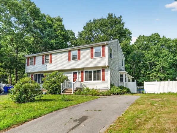 17 Pine Knoll Ln #B, Taunton, MA 02780