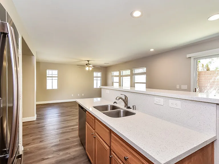 124 Icy River Ave — Photo 8