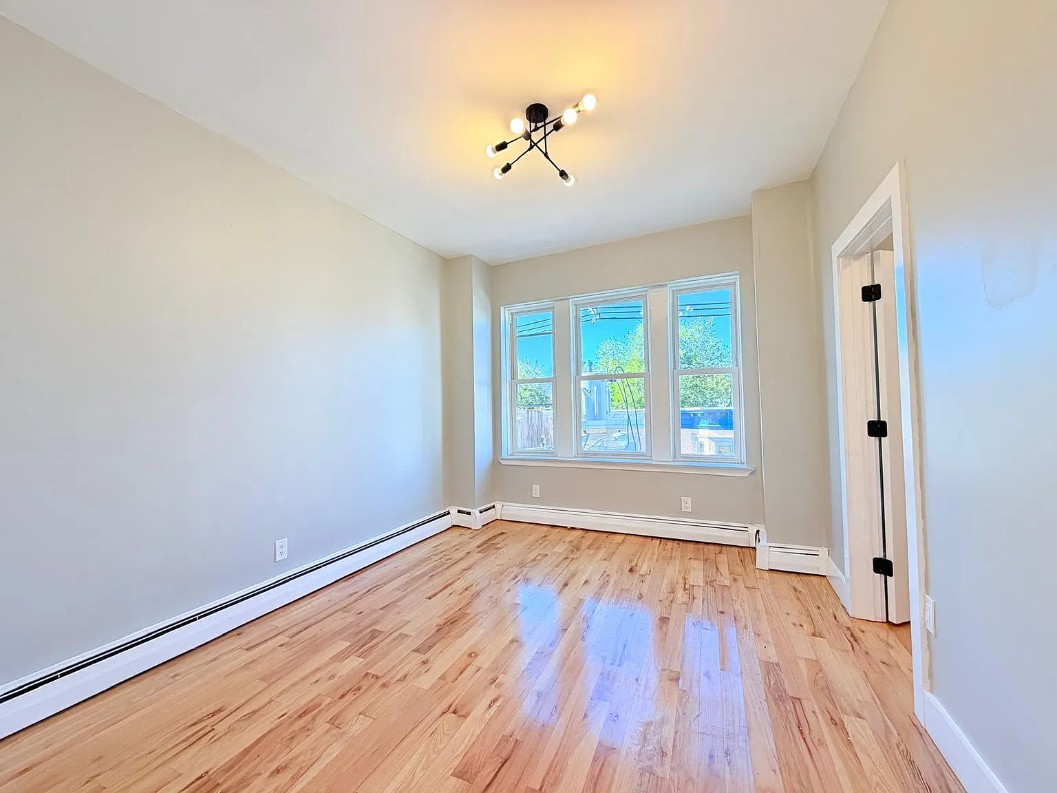 24 Bergen Avenue — Photo 3