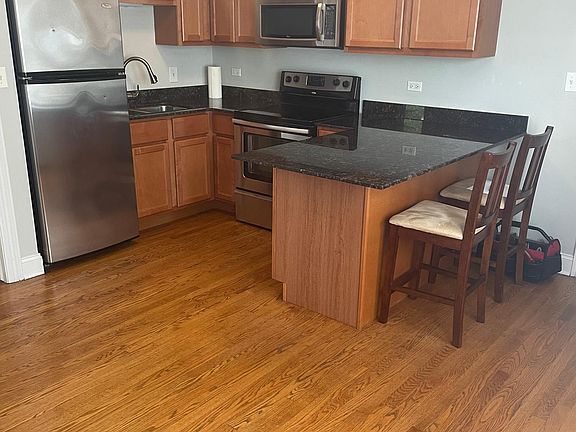 3rd image of 6244 N Harlem Ave Unit 1
