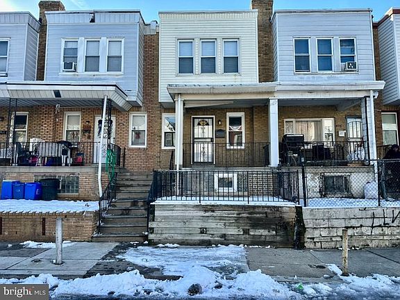 2nd image of 4720 Vista St