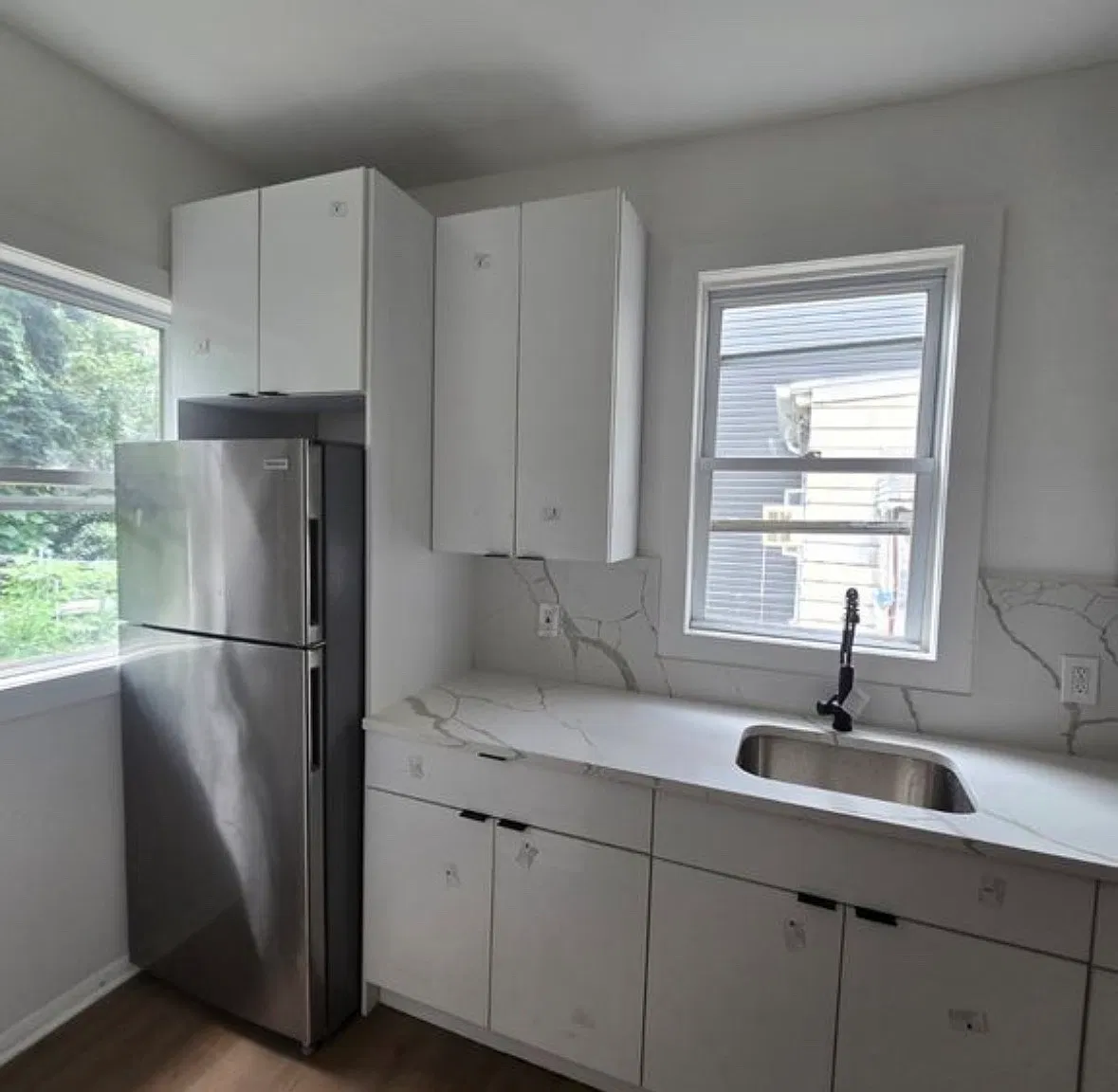 91 Stevens Ave — Photo 1