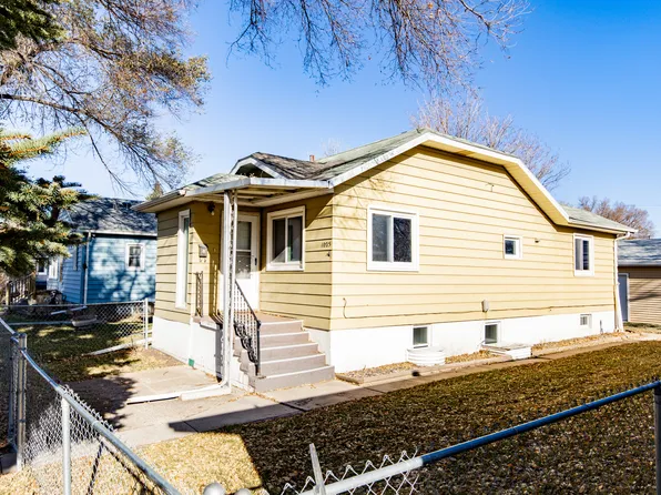 1025 26th St N, Fargo, ND 58102