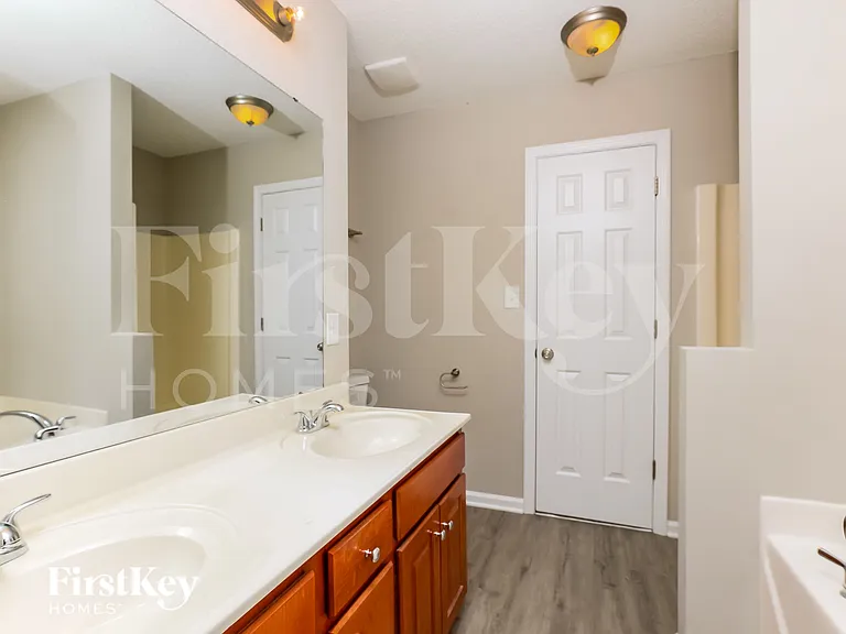 8319 Knapp Ct — Photo 14