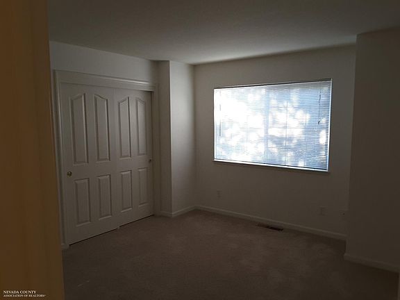 5th image of 291 Vistamont Dr