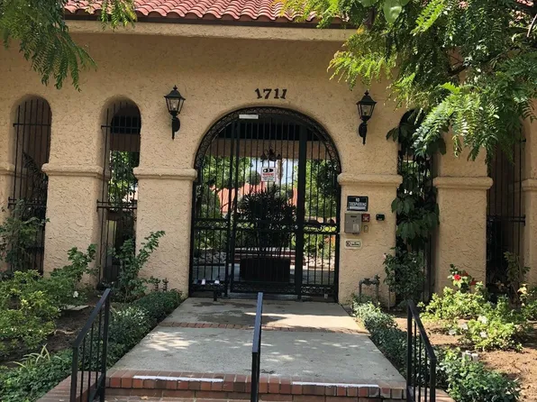 1711 Grismer Ave APT 58, Burbank, CA 91504
