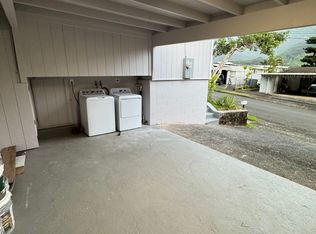 3622 Kumukoa St, Honolulu, HI 96822