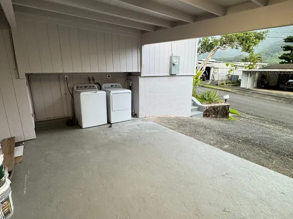 1418-K, 3622 Kumukoa St, Honolulu, HI 96822