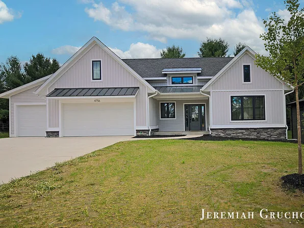 4756 Braeburn St, Grand Rapids, MI 49546