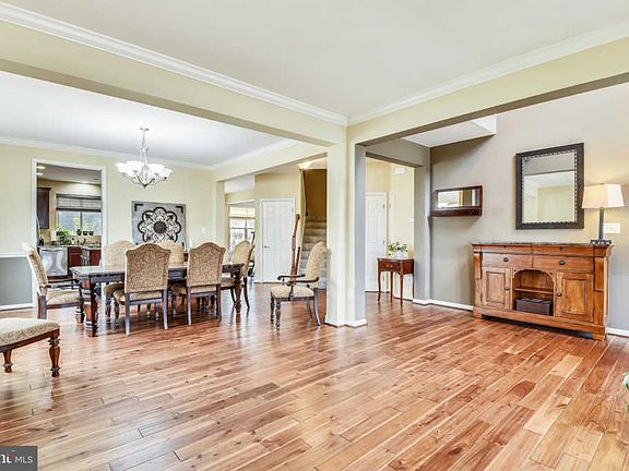 5th image of 1311 Napa Ct