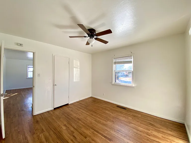 1310 S Newton St — Photo 14