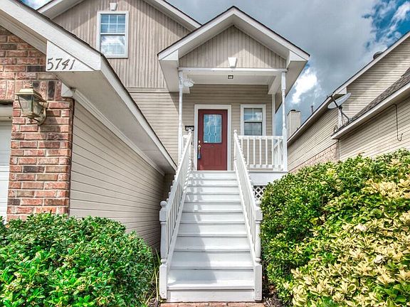 Steps up to front door