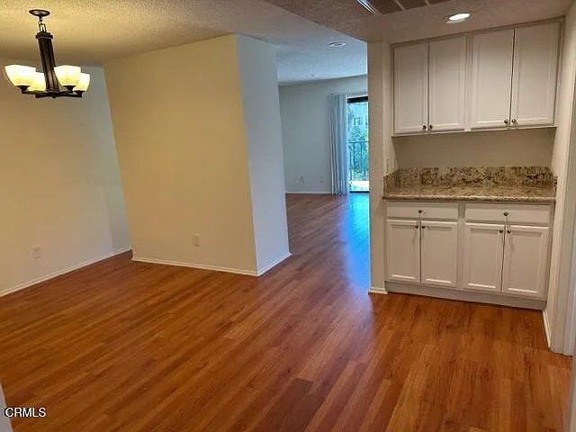 336 N Louise St #17 — Photo 1