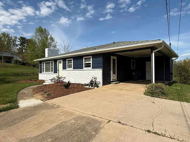 315 Hi Alta Ave — Photo 2