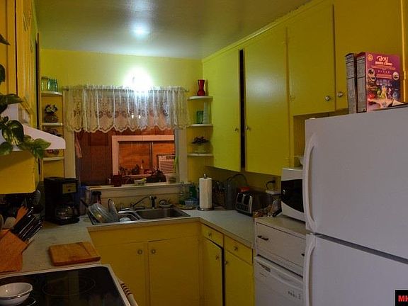 4th image of 311 N Panther Ave