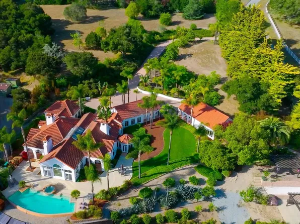 235 Vista Del Pajaro Rd, Watsonville, CA 95076