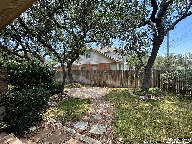 20502 Wild Springs Dr — Photo 28