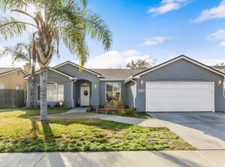 1375 Martinho Ave, Tulare, CA 93274