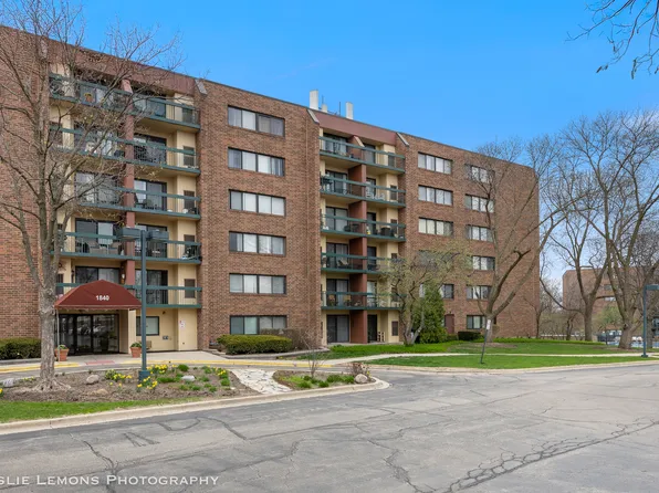 1840 Huntington Blvd APT 601, Hoffman Estates, IL 60169