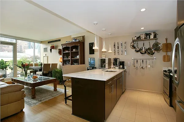 Sold by Corcoran | media 6