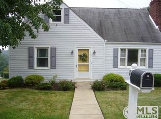 84 Mount Lebanon Dr, Wheeling, WV