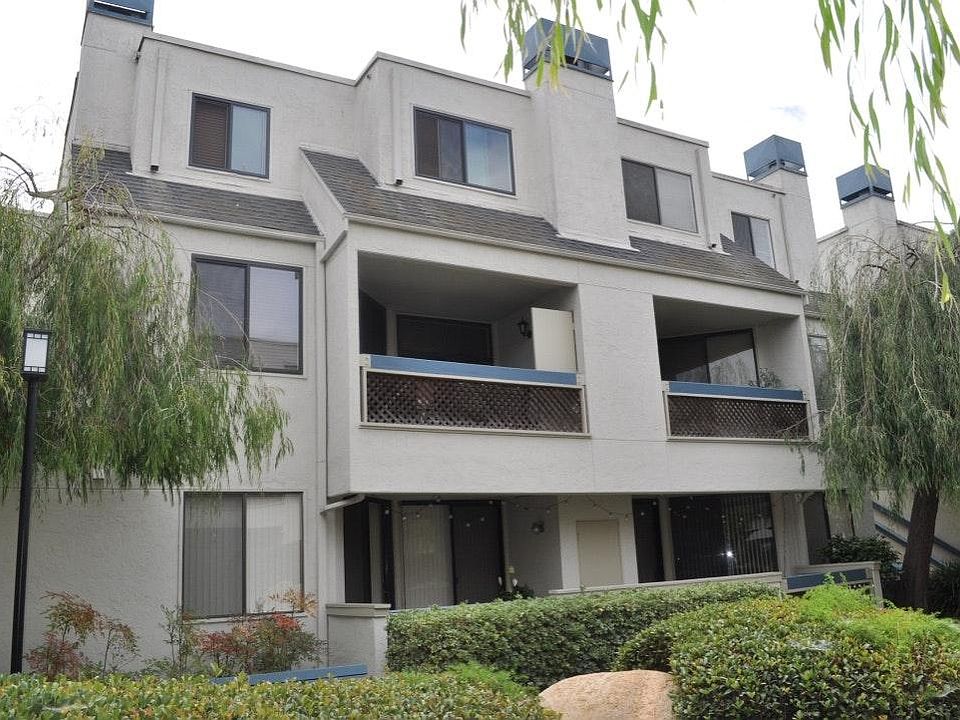 1st image of 2204 River Run Dr Unit 22