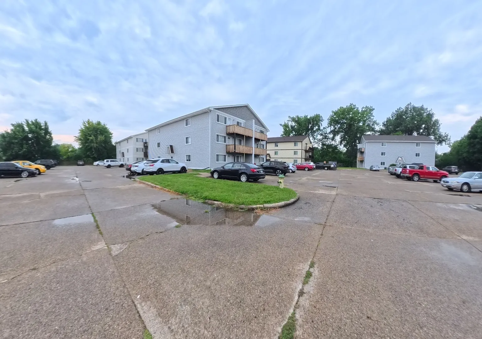 2013 NW Hickory Ln — Photo 1
