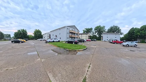 2013 NW Hickory Ln #1 Photo 1