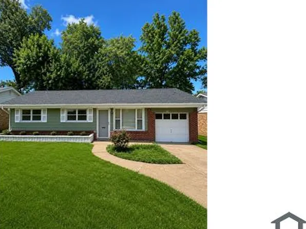 937 Lebon Dr, Saint Louis, MO 63137